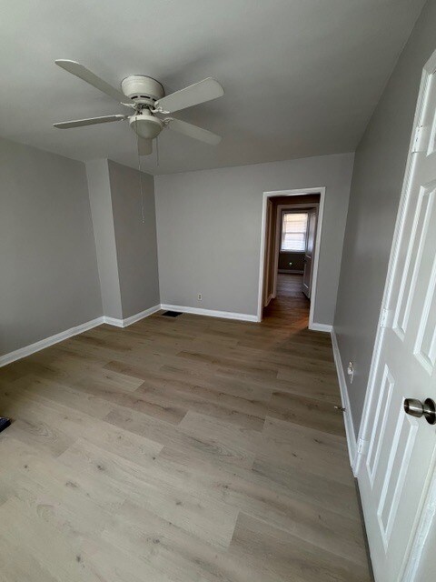 2922 Sollers Point Rd in Dundalk, MD - Building Photo - Building Photo