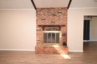 4718 Tammy Dr in Wichita Falls, TX - Foto de edificio - Building Photo