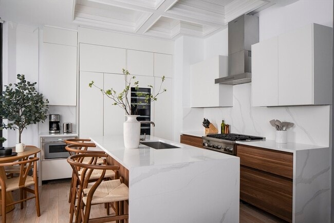 132 Boylston St in Boston, MA - Building Photo - Building Photo