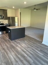 166 Switchback Hl Rd in Newark, TX - Building Photo - Building Photo