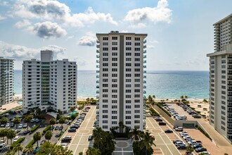 Ocean Riviera Condominium in Fort Lauderdale, FL - Building Photo - Building Photo