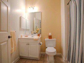 99 Needham St-Unit -B-1415 in Newton, MA - Building Photo - Building Photo