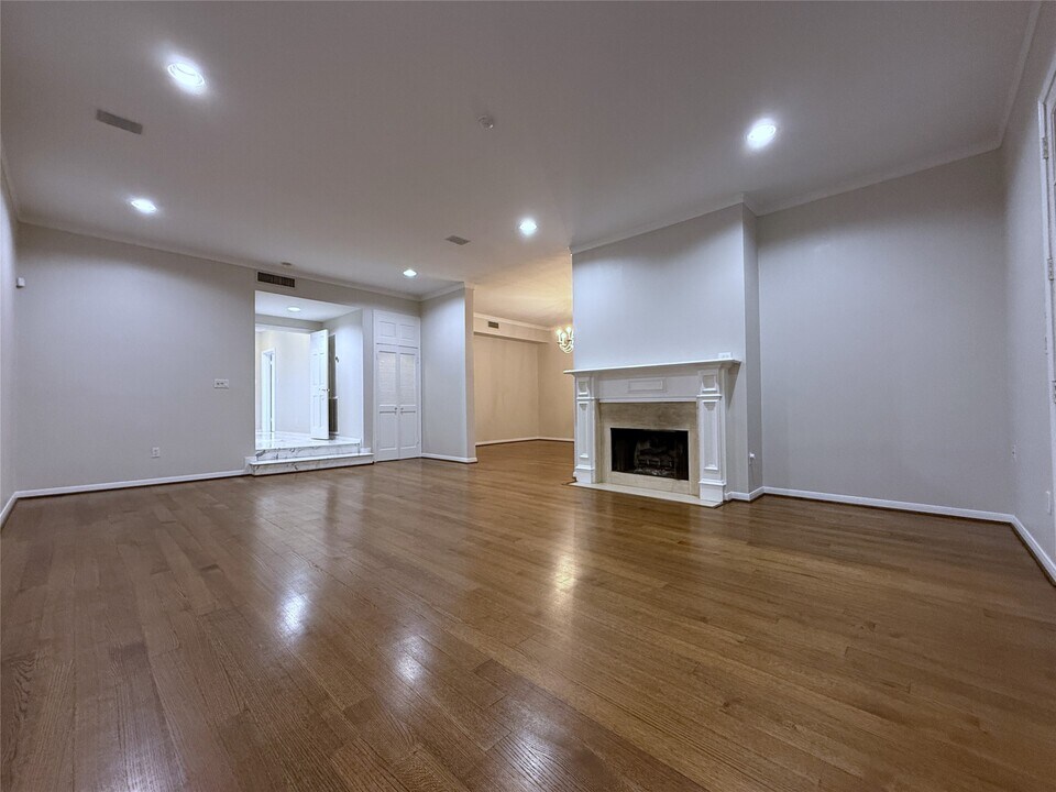 2813 Saint St in Houston, TX - Building Photo