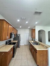 2822 Grasmere View Pkwy N in Kissimmee, FL - Building Photo - Building Photo
