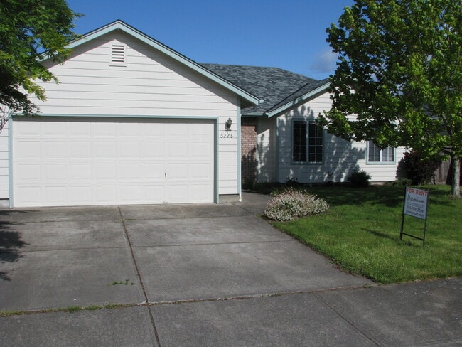 property at 5228 Spring Leaf Ct N