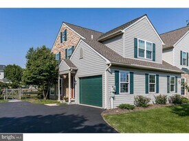 202 Nelis Ct in Telford, PA - Building Photo