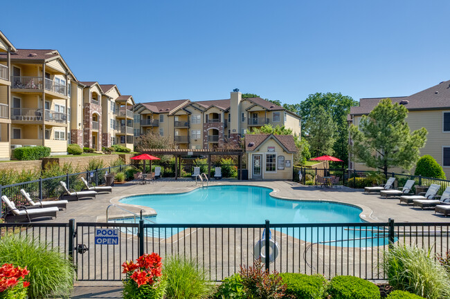 Tuscany Hills at Nickel Creek in Tulsa, OK - Foto de edificio - Building Photo