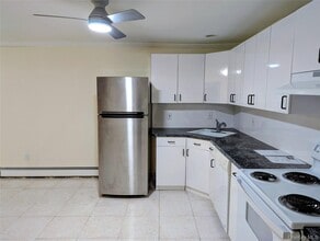 38 3rd St in Ronkonkoma, NY - Building Photo - Building Photo