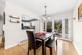 3226 Everglade Ave in Woodridge, IL - Building Photo - Building Photo