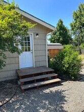 2115 W 19th Pl in Eugene, OR - Building Photo - Building Photo