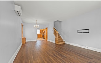 244-39 89th Ave in Queens, NY - Building Photo