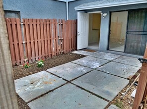 13 N Crossings Cir in Boynton Beach, FL - Building Photo - Building Photo