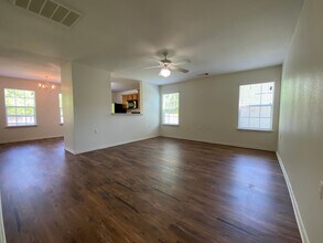 7908 Nater Ln in Austin, TX - Building Photo - Building Photo