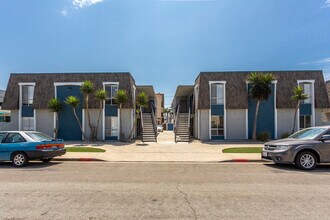 Pier View Apartments in Imperial Beach, CA - Building Photo - Building Photo
