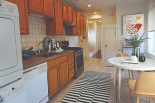 23 Lambert St, Unit 3l in Cambridge, MA - Building Photo