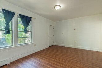 90-13 181st St in Queens, NY - Building Photo - Building Photo