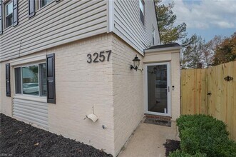 3257 Yorkborough Way in Virginia Beach, VA - Building Photo - Building Photo