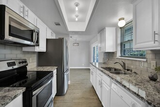 2610 Cheyenne St in Irving, TX - Building Photo - Building Photo