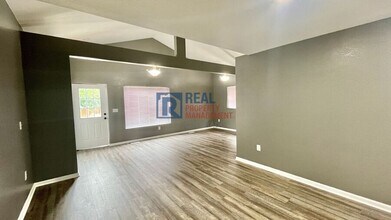 5860 W 4th Ave in Lakewood, CO - Building Photo - Building Photo