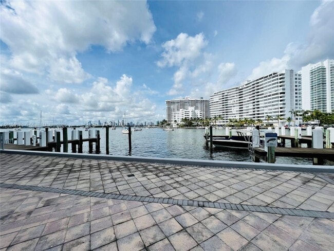 1470 Lincoln Terrace in Miami Beach, FL - Building Photo - Building Photo