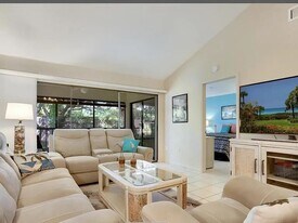 4863 Winslow Beacon in Sarasota, FL - Building Photo