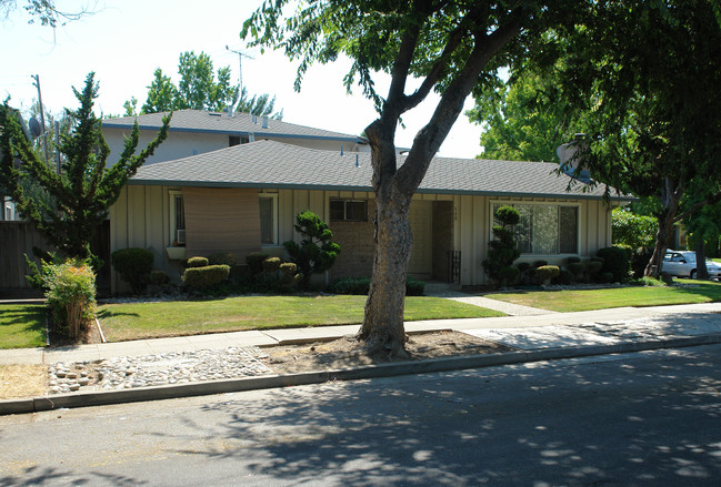 560 Doyle Rd in San Jose, CA - Building Photo - Building Photo