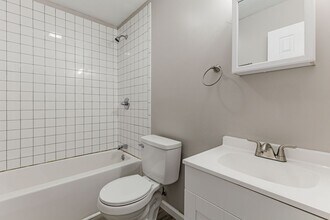 1603 Kings Way in Champaign, IL - Building Photo - Building Photo