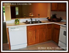 12807 Kings Crossing Dr in Gibsonton, FL - Building Photo - Building Photo