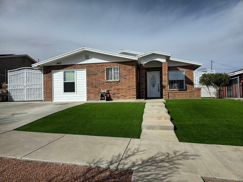 3413 McConnell Ave in El Paso, TX - Building Photo