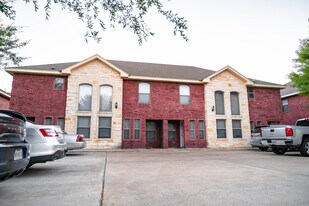 106 S 48th Ln, Unit 2 in McAllen, TX - Building Photo