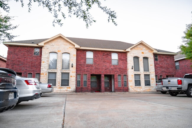 106 S 48th Ln, Unit 1