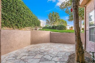 1652 Reed Ave, Unit #1 in San Diego, CA - Foto de edificio - Building Photo