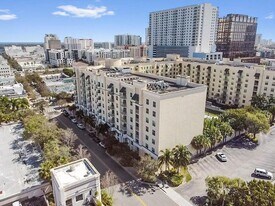 610 Clematis St, Unit 638 in West Palm Beach, FL - Building Photo