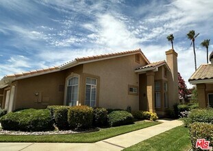 5515 Trevino Way in Banning, CA - Foto de edificio - Building Photo