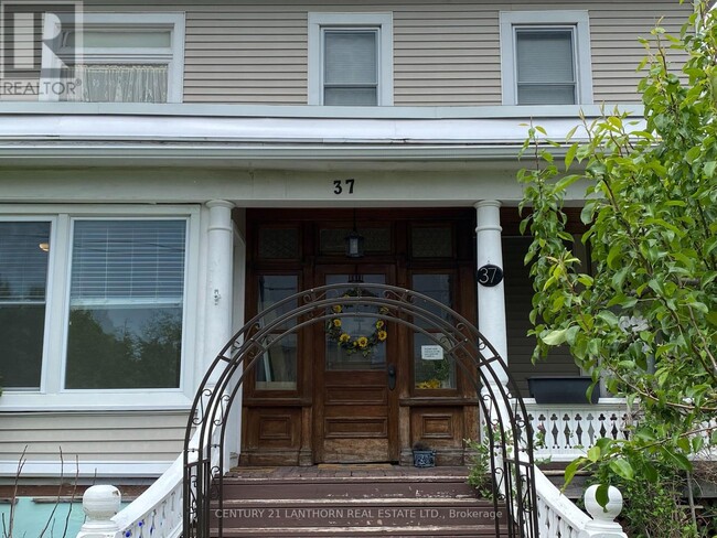 property at 37 Picton Main St