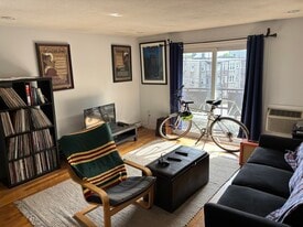 40 Euston Rd, Unit 3 in Boston, MA - Building Photo