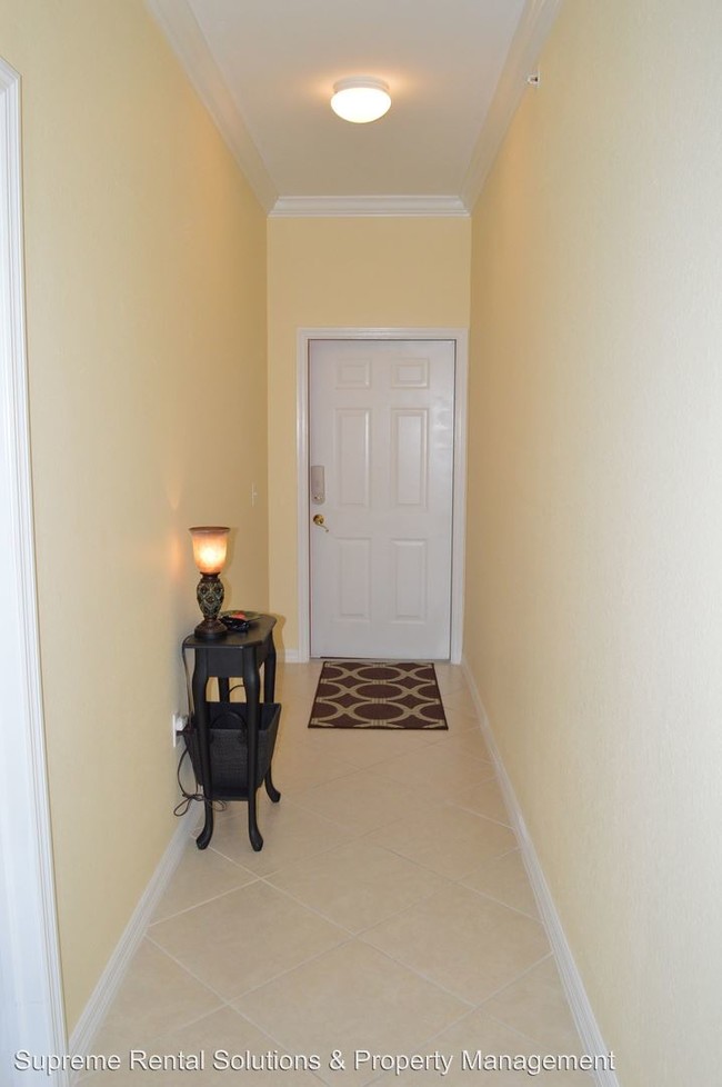 19990 Barletta Ln-Unit -#815 in Estero, FL - Foto de edificio - Building Photo