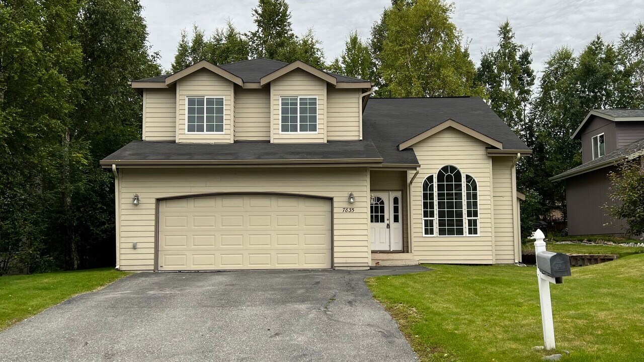 7835 Eastbrook Dr in Anchorage, AK - Building Photo