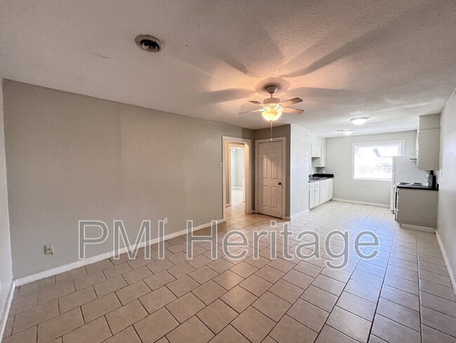 15 M.L.K. Jr Blvd in Fayetteville, AR - Building Photo - Building Photo