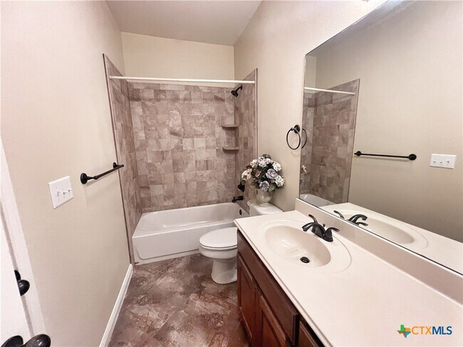 property at 2213 Garden Gate Cir