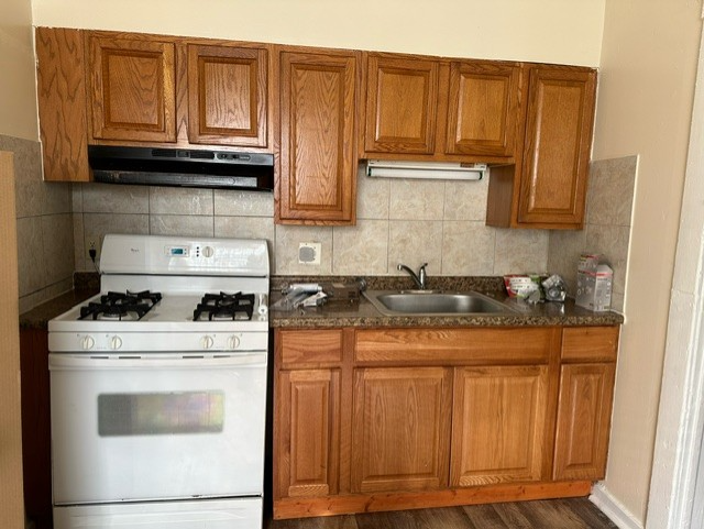property at 3304 W 44th St