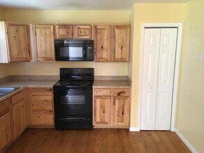 444 Beaucatcher Rd in Asheville, NC - Building Photo - Building Photo