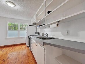 1403 S 5th St in Austin, TX - Foto de edificio - Building Photo