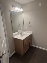 3905 W Maple St in Springfield, MO - Foto de edificio - Building Photo