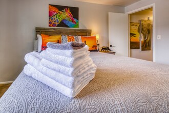 35 Upham St in Lakewood, CO - Foto de edificio - Building Photo