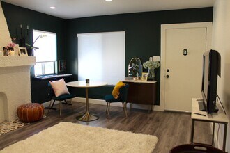 323 N Vendome St in Los Angeles, CA - Foto de edificio - Building Photo