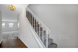 10 Watkins Glen Ct in Cockeysville, MD - Building Photo - Building Photo