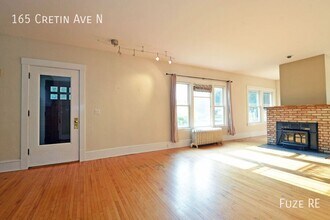 165 Cretin Ave N in St. Paul, MN - Building Photo - Building Photo