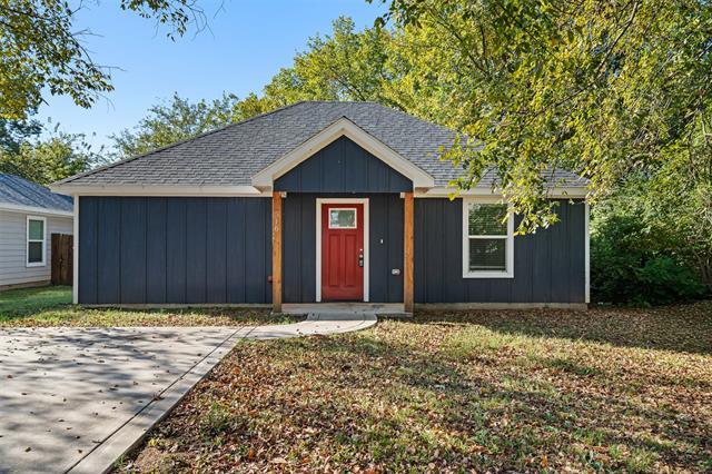 property at 516 W Collins St