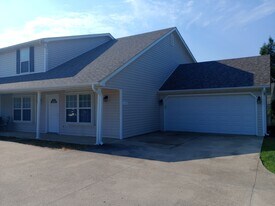 1729-1731-1731 Louise Cir in Columbia, MO - Building Photo